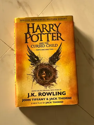 Harry Potter and the Cursed Child (Special Rehearsal Edition Script) - J.K. Rowling, Thorne