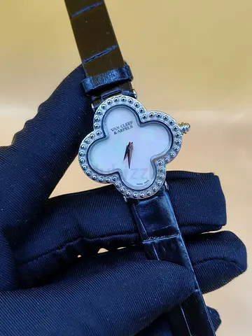 Van cleef ladies watch