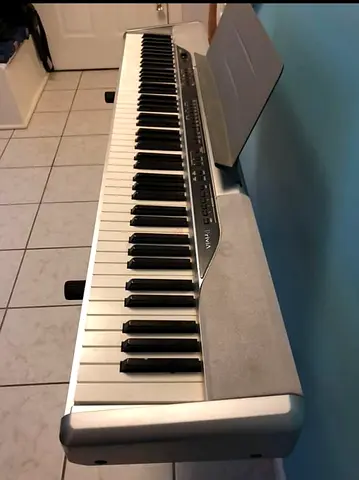 Piano electric for sale
