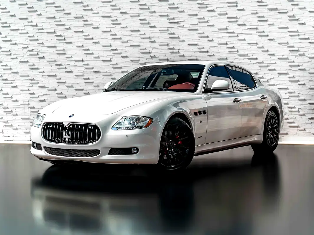 Maserati Quattroporte 2011 — photo 1 of 20