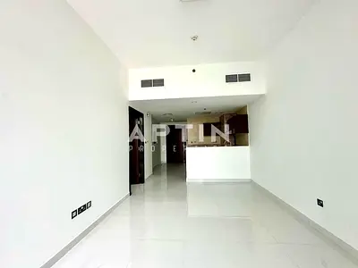Elegant 1BR Apartment | Balcony | Community Amenities