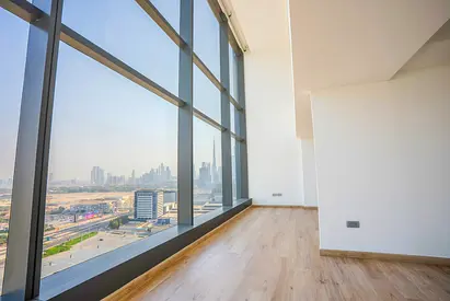 Duplex 3BR Apartment | Double-Height Living | Skyline & Sea Views