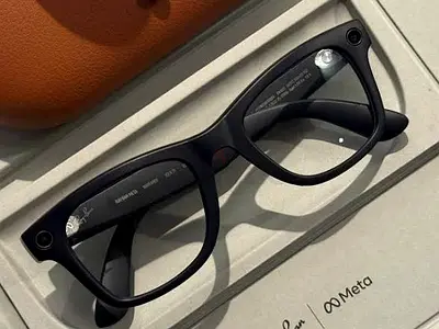 Ray-Ban Meta Wayfarer Smart Glasses