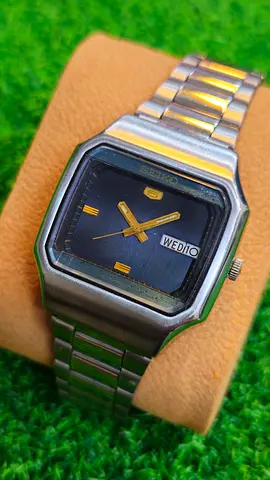 Vintage Seiko 5 Automatic 21-Jewels Japan made Mens watch for sale (Used )
NO BOX NO PAPER