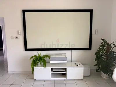 Grandview Wall Mounted Projection Screen with Black Frame