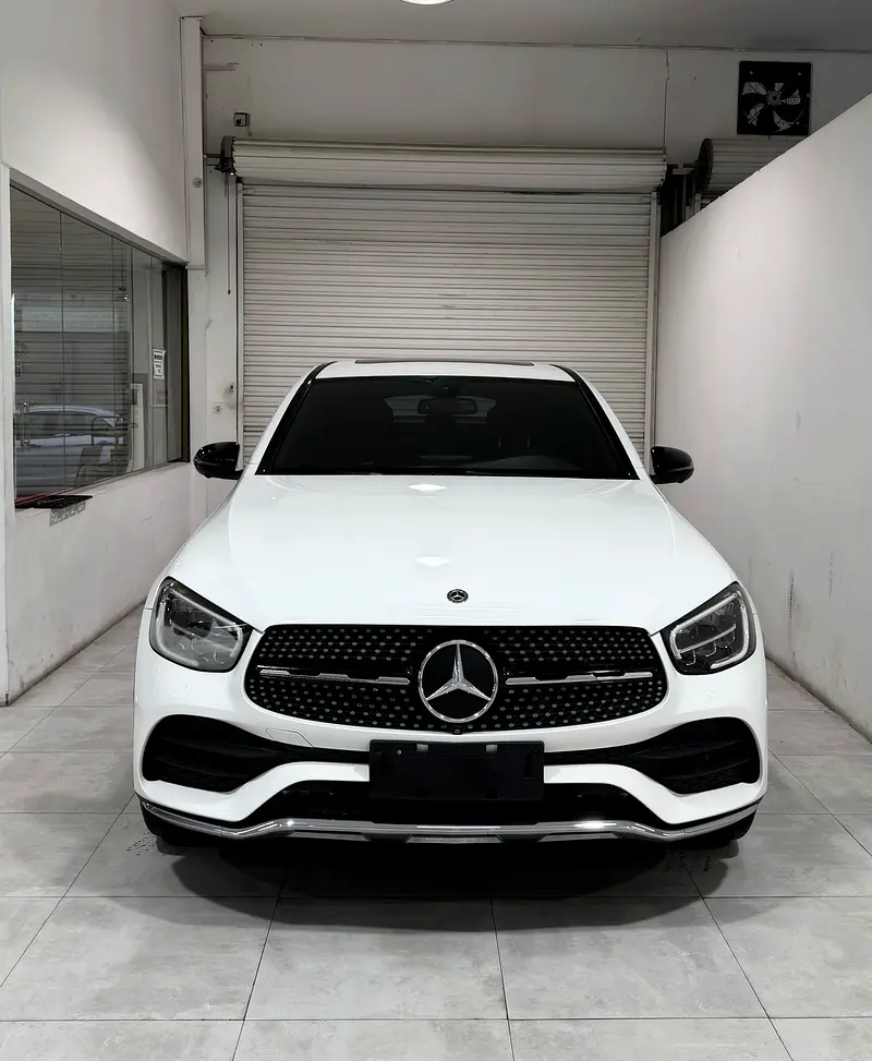Mercedes-Benz GLC Coupe 2019 — photo 1 of 10
