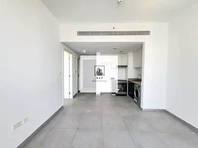 Specious luxury apartment for rent
