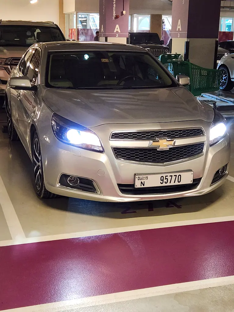 Chevrolet Malibu 2013 — photo 1 of 16