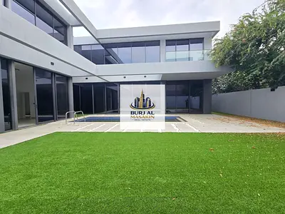 Lavish Green 5BR Villa With private Pool || Fully landscaped and Great Amenities || Hot offer