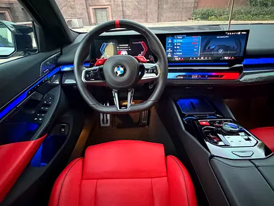 2025 BMW M5 — миниатюра 10