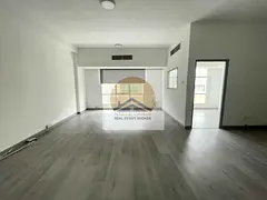 Close to metro, Office for rent@660sqft.