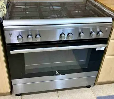 Electrolux Premium 5 Burner Gas Cooking Range 90x60 cm – Fan Assisted Oven