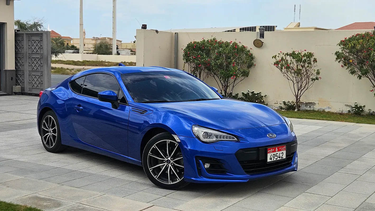 Subaru BRZ 2017 — photo 1 of 11