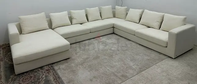Looks great condition the one brand Ushape sofa