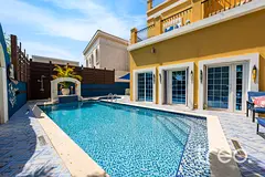 Extended Cordoba | Pool | Green Belt Backing