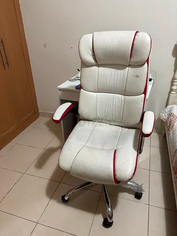 White and Maroon Leather Executive Office Chair
