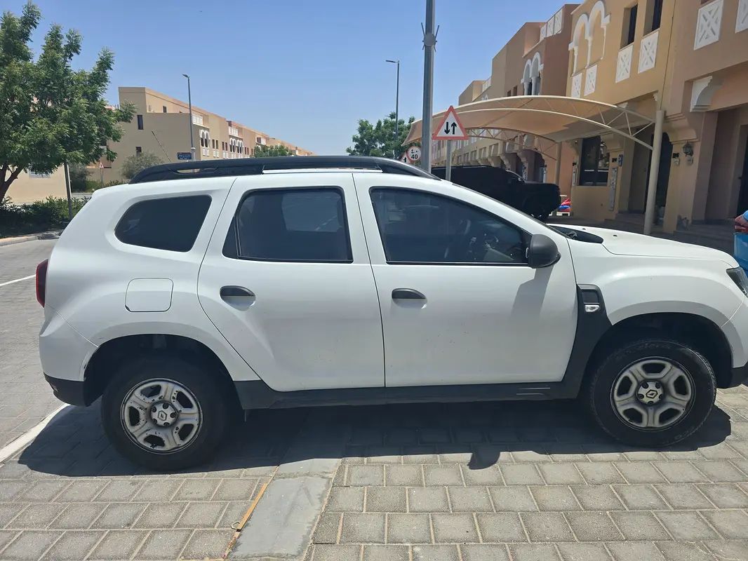 Renault Duster 2021 — photo 1 of 2