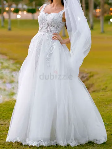 Lovely Wedding Dress for Sale