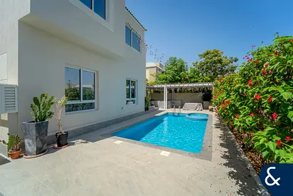 5 Bedroom | Private Pool | 6,104.64 Sq. Ft