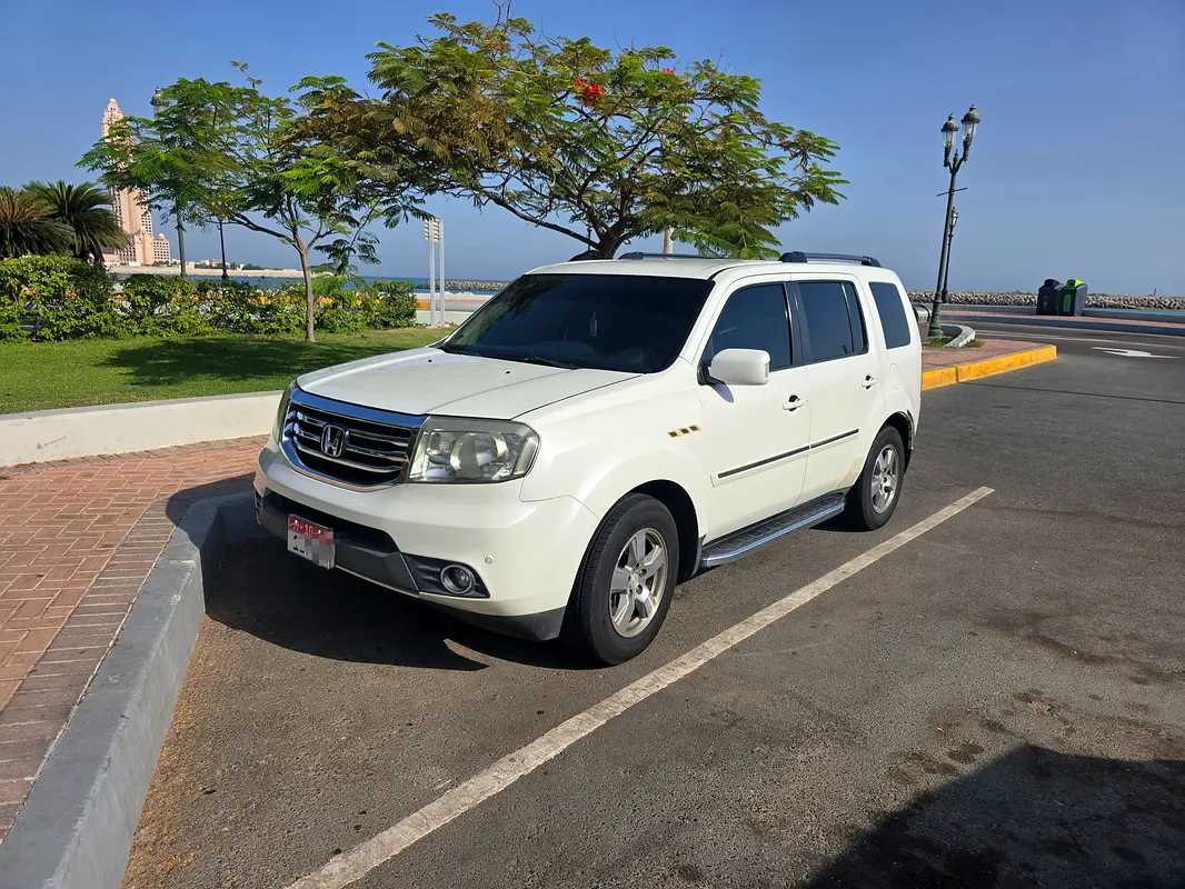 Honda Pilot 2014 — photo 1 of 14