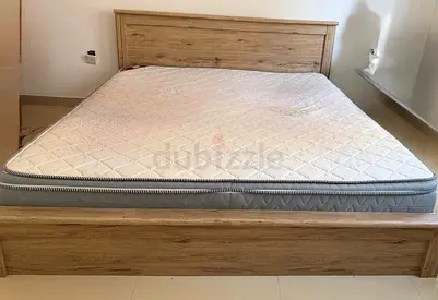 Bed and mattress King size