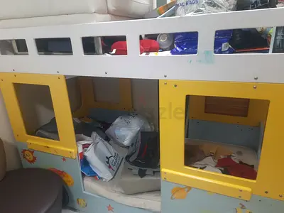 Kids bunker bed  sofa