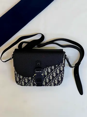 Dior Mini saddle messenger bag
