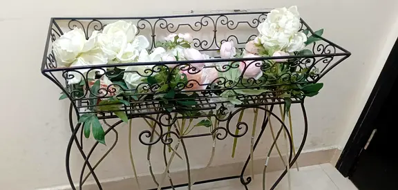 Wrought Iron Decorative Flower/Plant Stand with Faux Flowers