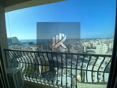 اجمل غرفه وصاله  بمساحه متتازة جدا موقع قريب من جميع الخدمات سهل الوصول الي مخرج دبي