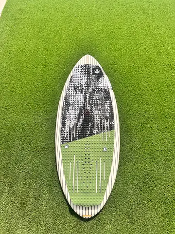 Liquid force keen skim board