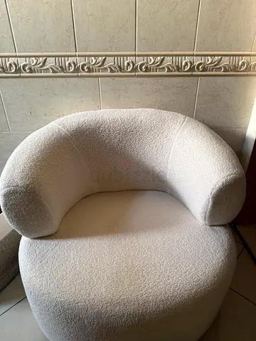 (NEGOTIABLE) White Nordic Single Seater Sofa