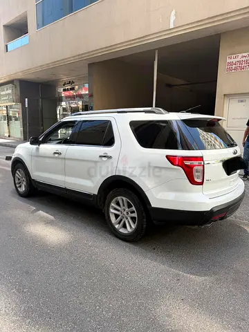 Well Maintained 2013 Ford Explorer- free accident- for quick selling