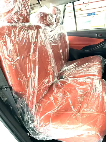 Toyota Innova SE+, миниатюра 5