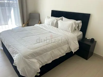 Queen Bed Frame + Bamboo Mattress (160×200) – Bought Jan 2026, Excellent Condition