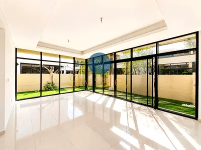 Elegant 3BR Townhouse + Maid | Green Community