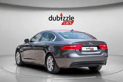 صورة 8 لـ 2016 Jaguar XE