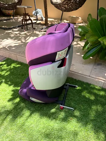 Used purple convertible toddler car seat in good condition