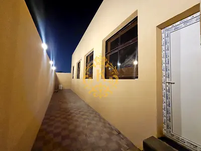 3BR mulhaq with Maidroom And Hall