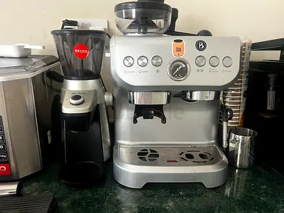 Smith+Nobel Barista Express Espresso Machine and Ariete Coffee Grinder