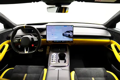 صورة 15 لـ 2025 Xiaomi SU7