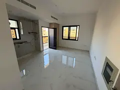 First tenant studio apartment with balcony, built-in wardrobes, central air conditioning, at a reaso