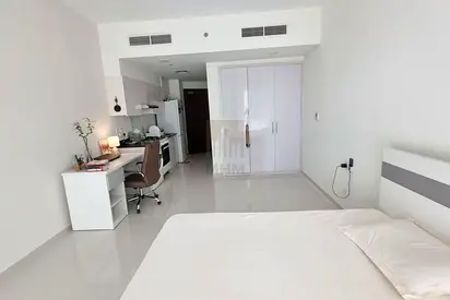 Bright Studio | Furnished | On Higher Floor