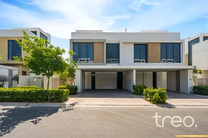 Exclusive | Extended and Renovated | Single Row