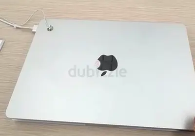 For Sale – Apple MacBook Air 2026 New -Less used