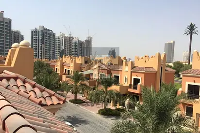 Corner Villa | 5 BR + Maid | Availabe End of June