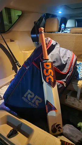 DSC Cricket Bat , Pads , Gloves with Carry Bag - Good Condition