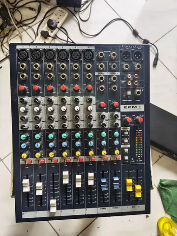 Sound craft EPM6 mixer 8 channel