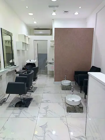 Shop Space Available – Prime Business Location