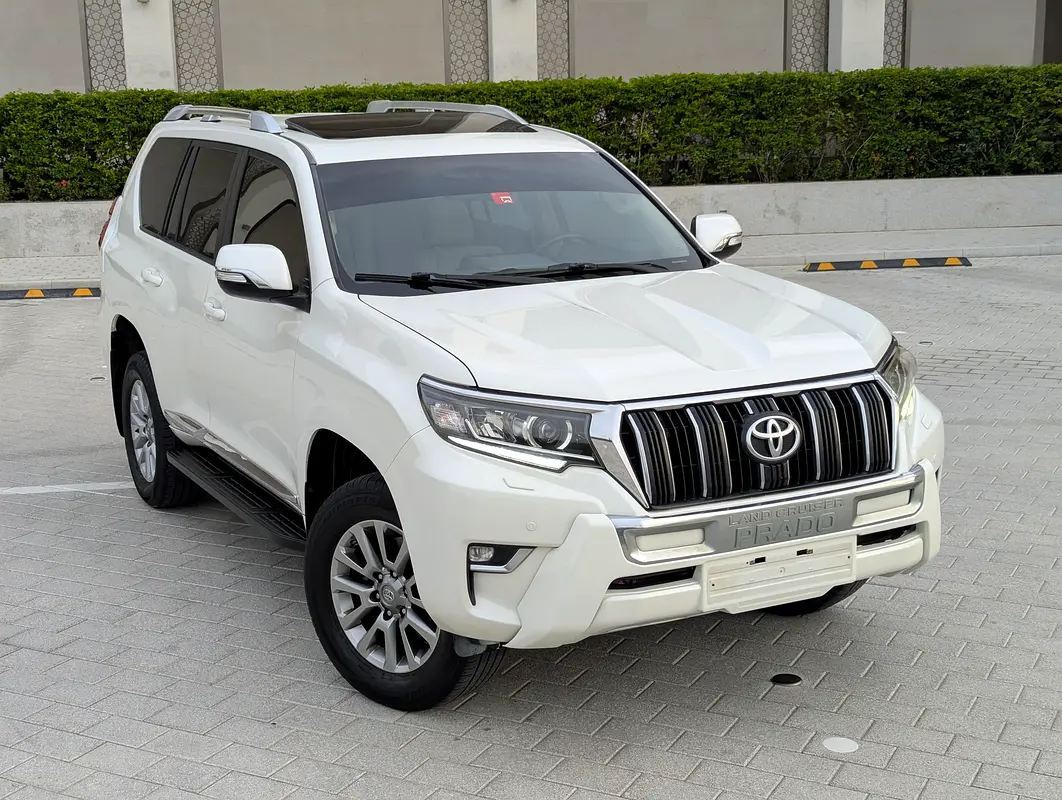 Toyota Prado 2018 — photo 1 of 20