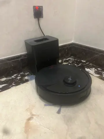 Robotic Vacuum Cleaner with Charging Dock - Good Working Condition